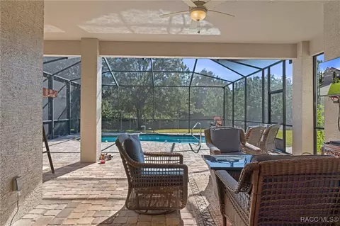 Exterior - 1454 W Laurel Glen Path, Hernando, FL 34442 photo 4 of 17