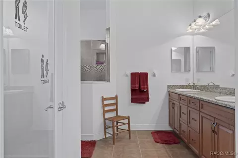 Bath - 1454 W Laurel Glen Path, Hernando, FL 34442 photo 1 of 5