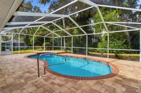 Exterior - 2936 N Kittery Pt, Hernando, FL 34442 photo 2 of 9