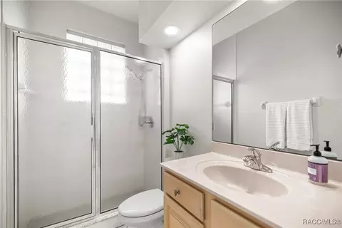 Bath - 51 W Doerr Path, Hernando, FL 34442 photo 4 of 4