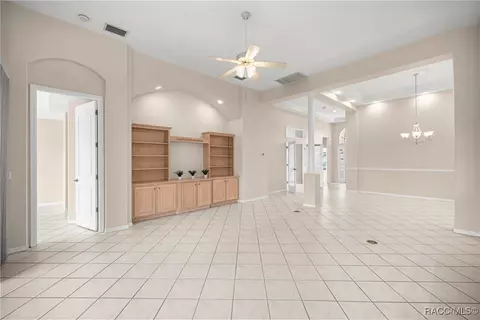 Living - 51 W Doerr Path, Hernando, FL 34442 photo 6 of 9