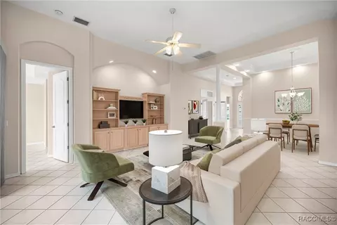 Living - 51 W Doerr Path, Hernando, FL 34442 photo 2 of 9