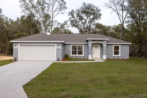 8937 N Cortlandt Dr, Dunnellon, FL 34434