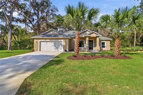 9096 N Alder Ave, Crystal River, FL 34428