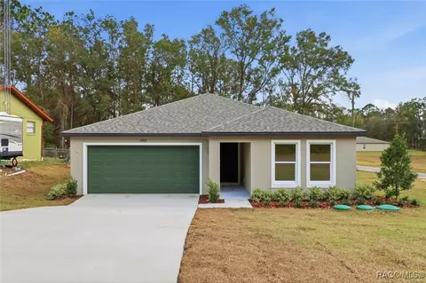 1060 W Almont Pl, Citrus Springs, FL 34434