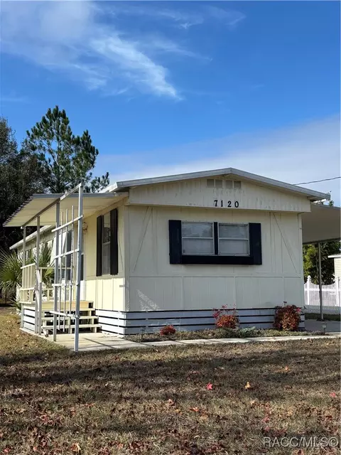 7120 S Sesame Street Ter, Homosassa, FL 34446