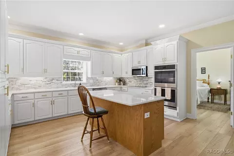 Kitchen - 1200 N Annapolis Ave, Hernando, FL 34442 photo 5 of 6