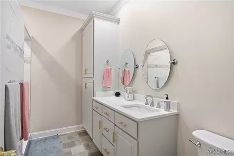 Bath - 1200 N Annapolis Ave, Hernando, FL 34442 photo 3 of 5