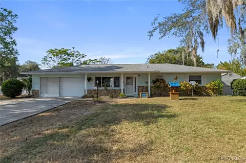 9617 E Southgate Dr, Inverness, FL 34450