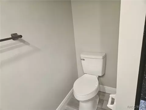 Bath - 2320 N Hendry Pt, Hernando, FL 34442 photo 3 of 4