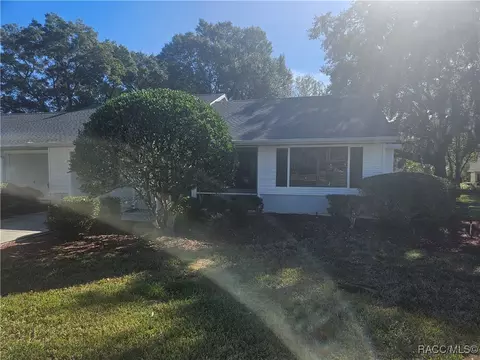 Exterior - 2320 N Hendry Pt, Hernando, FL 34442 photo 2 of 5