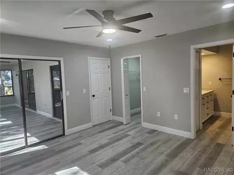 Bedroom - 2320 N Hendry Pt, Hernando, FL 34442 photo 2 of 2