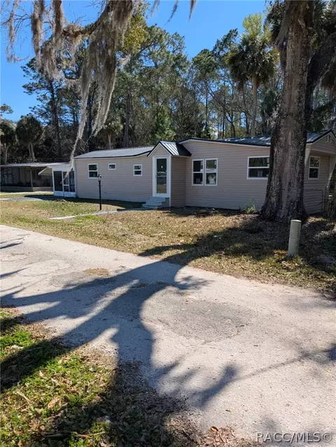 8340 W Amelia Ct, Homosassa, FL 34448