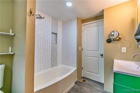 3831 E Camelot Pl, Hernando, FL 34442 photo 17