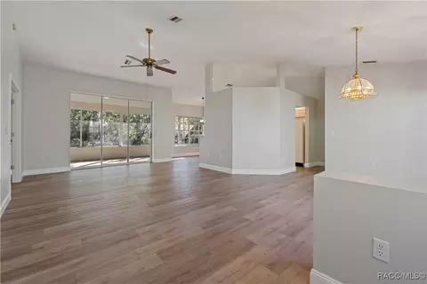 9 Cypress Ln, Inglis, FL 34449 photo 3
