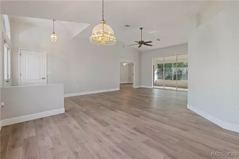 9 Cypress Ln, Inglis, FL 34449 photo 5