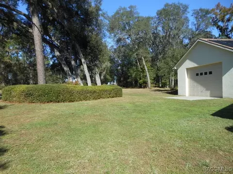 Exterior - 439 E Reehill St, Lecanto, FL 34461 photo 14 of 16
