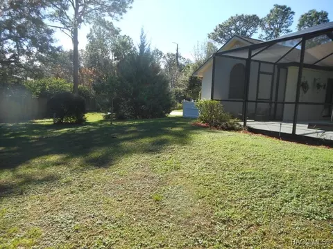 Exterior - 439 E Reehill St, Lecanto, FL 34461 photo 10 of 16
