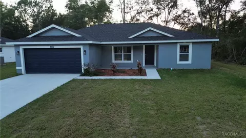 8792 N Sandree Dr, Citrus Springs, FL 34434