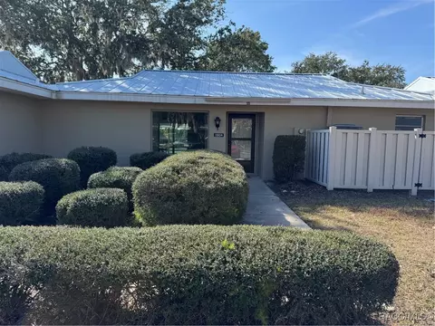 11604 W Bayshore Dr, Crystal River, FL 34429