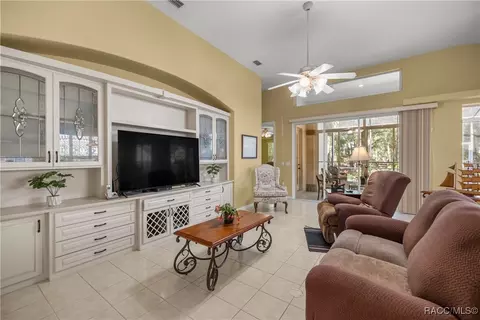 Living - 389 W Doerr Path, Hernando, FL 34442 photo 1 of 2