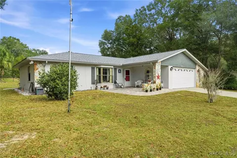 6523 E Malverne St, Inverness, FL 34452