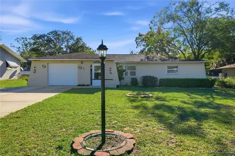223 S Lincoln Ave, Beverly Hills, FL 34465