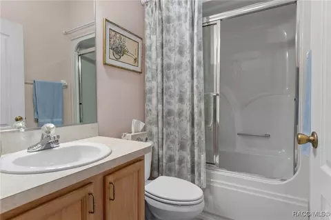 Bath - 738 Epsom Ct, Hernando, FL 34442 photo 2 of 2