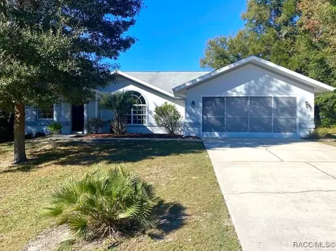 8272 N Pocono Dr, Citrus Springs, FL 34434