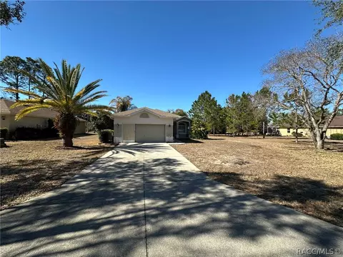 2394 N Brentwood Cir, Lecanto, FL 34461