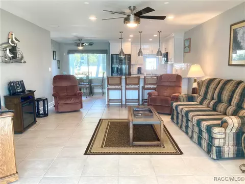 11580 W Bayshore Dr, Crystal River, FL 34429
