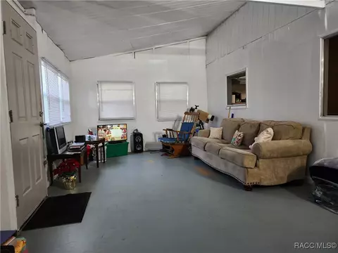3245 E Wagon Trl, Hernando, FL 34442 photo 2