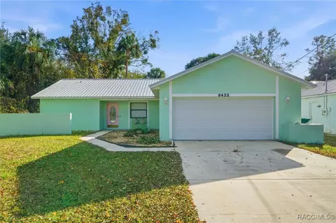 8422 W Bradshaw St, Homosassa, FL 34448