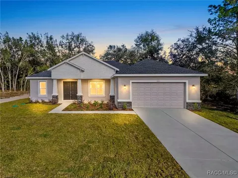 8265 N Amboy Dr, Citrus Springs, FL 34433