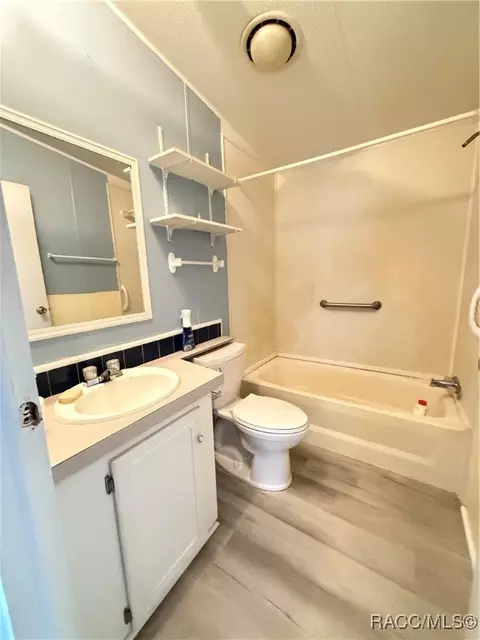 Bath - 2180 N 2152 N Page Ave, Hernando, FL 34442 photo 6 of 6