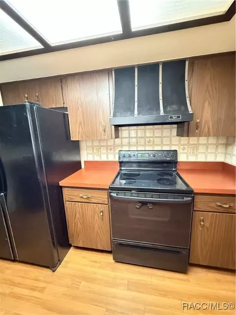 Kitchen - 2180 N 2152 N Page Ave, Hernando, FL 34442 photo 2 of 6