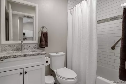 Bath - 1529 N Foxboro Loop, Crystal River, FL 34429 photo 3 of 3