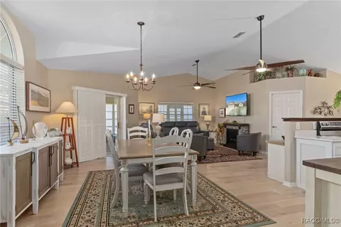 Dining - 3955 E Arbor Lakes Dr, Hernando, FL 34442 photo 2 of 2