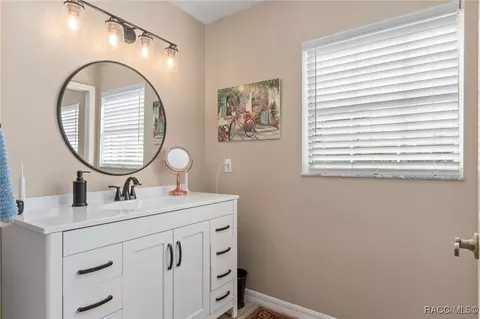 Bath - 3955 E Arbor Lakes Dr, Hernando, FL 34442 photo 2 of 5