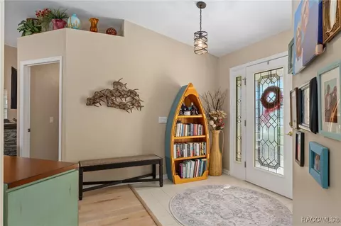 Entry Way - 3955 E Arbor Lakes Dr, Hernando, FL 34442 photo 2 of 4