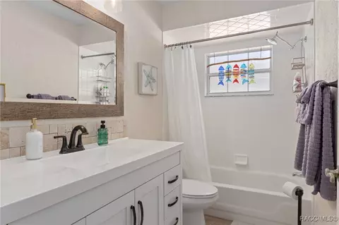 Bath - 3955 E Arbor Lakes Dr, Hernando, FL 34442 photo 1 of 5