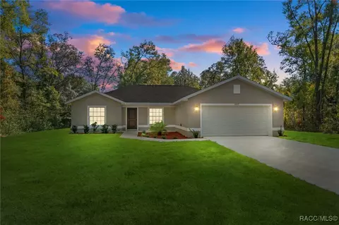 7671 N Maltese Dr, Citrus Springs, FL 34433
