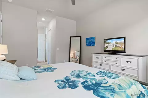 Bedroom - 263 W Doerr Path, Hernando, FL 34442 photo 3 of 5