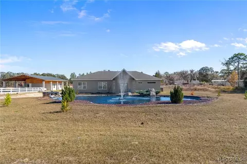 5715 S Gray Oak Ter, Lecanto, FL 34461