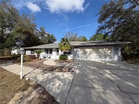 2915 W Beamwood Dr, Beverly Hills, FL 34465