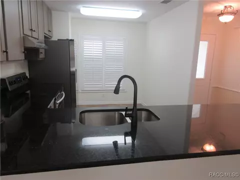 Kitchen - 6347 W Glynborne Loop, Crystal River, FL 34429 photo 3 of 5