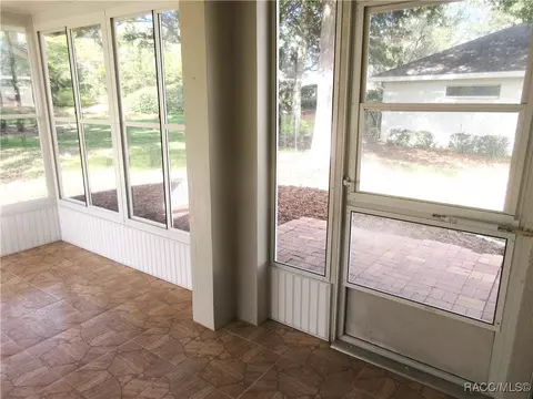 Exterior - 6347 W Glynborne Loop, Crystal River, FL 34429 photo 2 of 3