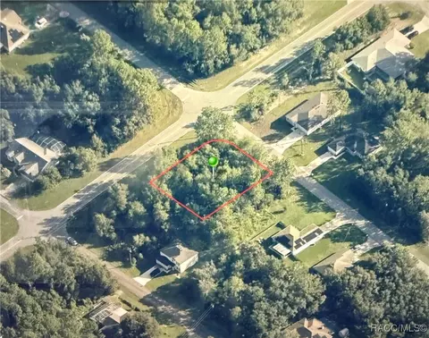 8282 N Brook Way, Citrus Springs, FL 34433