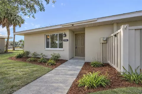 11235 W Bayshore Dr, Crystal River, FL 34429