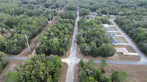 10693 N Allwood Ter, Citrus Springs, FL 34434